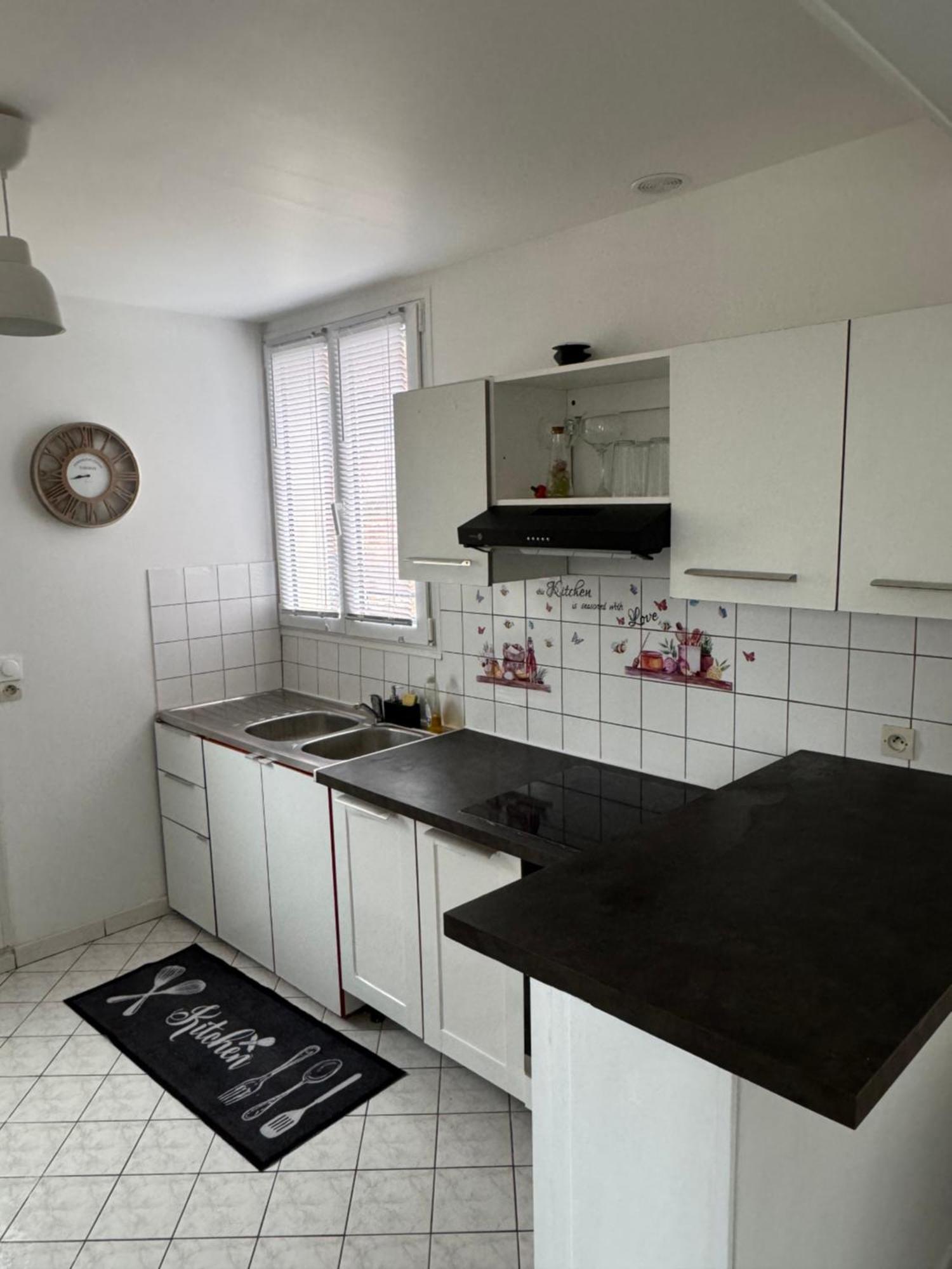 Cosy Paris La Defense Arena Apartment